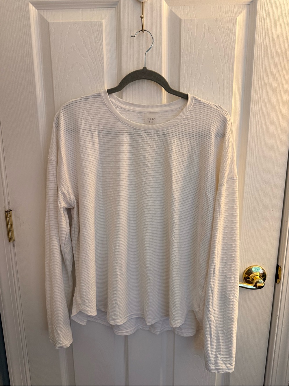 CALIA by Carrie Underwood White Ribbed Long Sleeve Crewneck